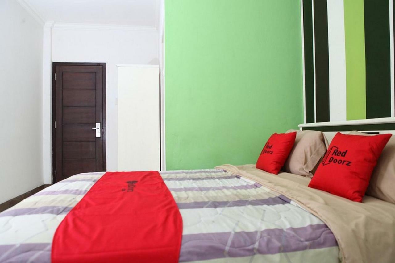 Reddoorz Plus @ Talaga Bodas Bandung Luaran gambar